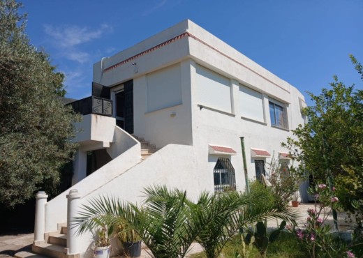 A Vendre Ferme + 2 Maison a Zaghouan